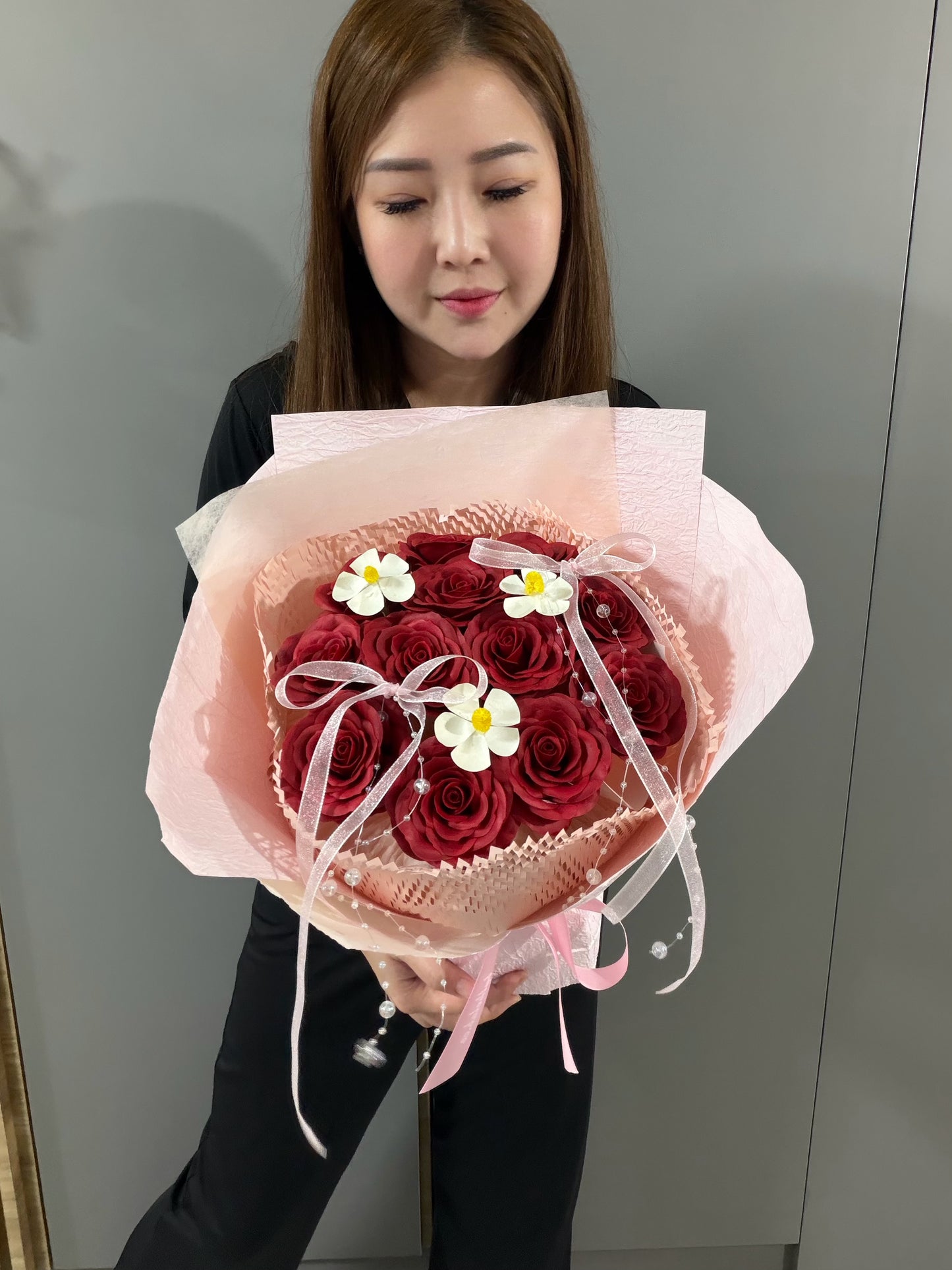 Daisy Classical Premium Soap Roses in Red