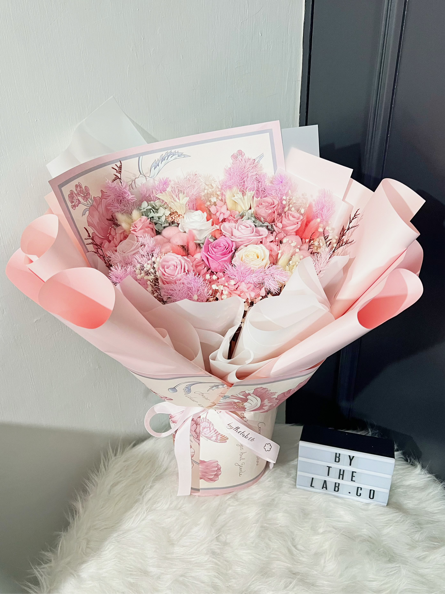 Large Preserved Flowers Bouquet - Pink Florals