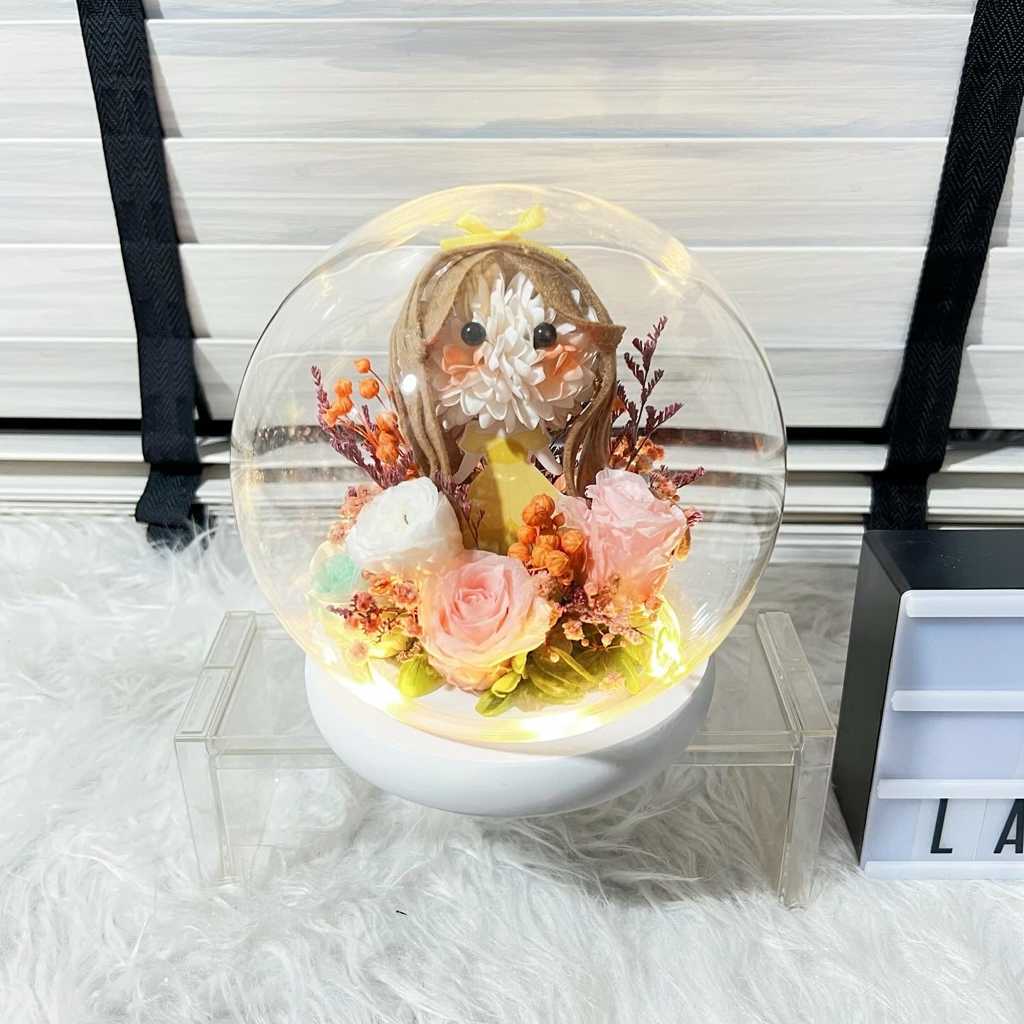 Promo! Character Glass Dome - Belle