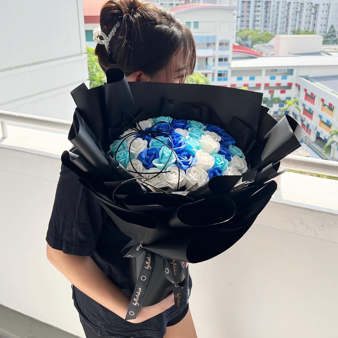 Promo: 33 Stalks Soap Roses in Plain Jane - Blue