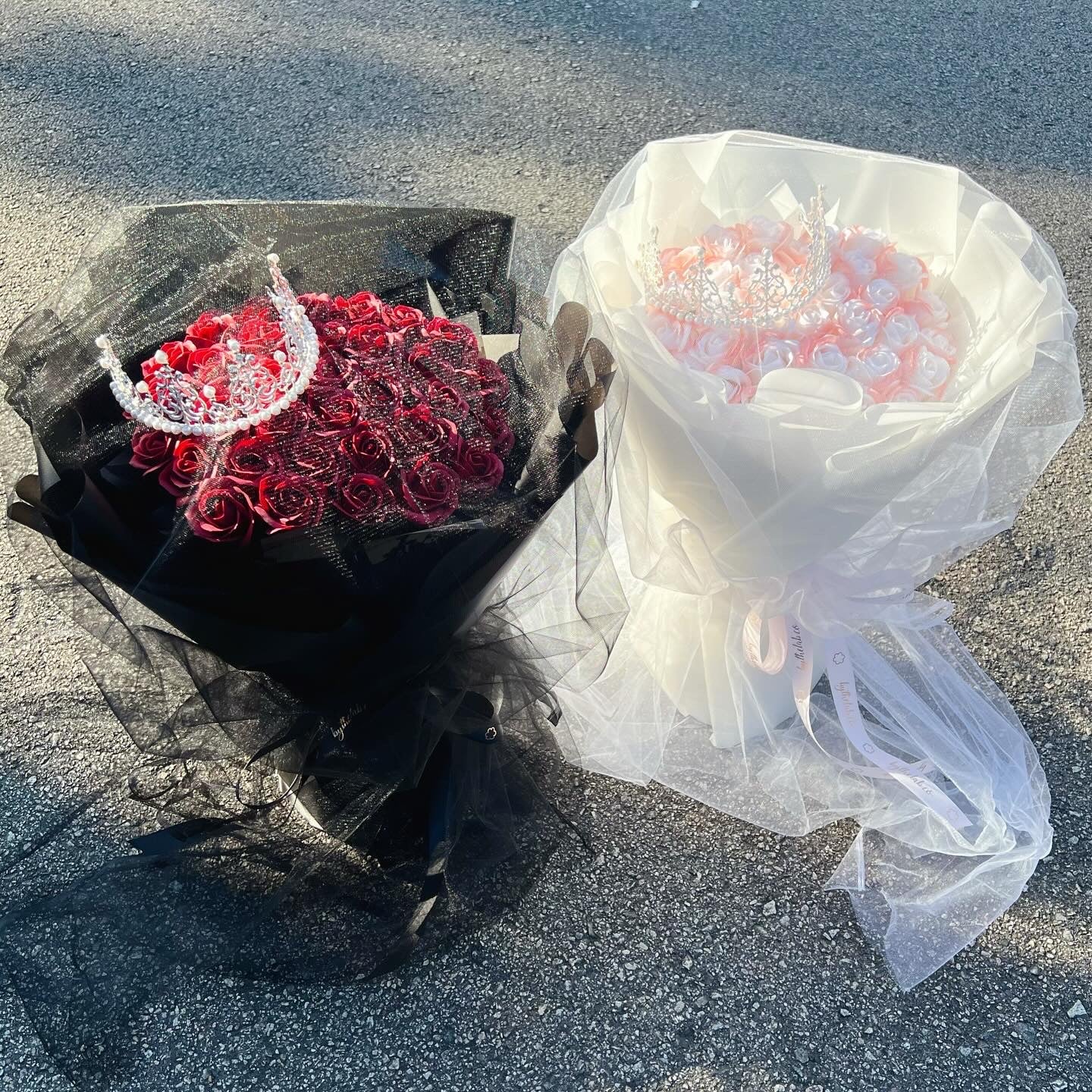 33 Stalks Aurora Pink Soap Roses in Dreamy White