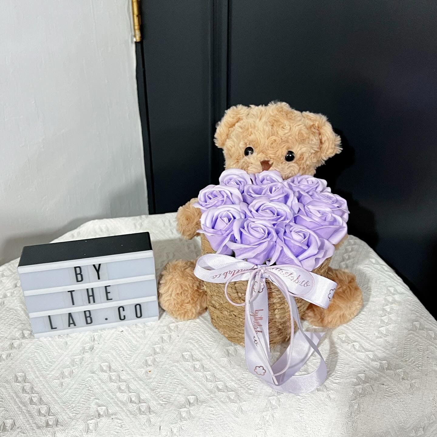 Bear in Love Basket in Fresh Roses (Small)