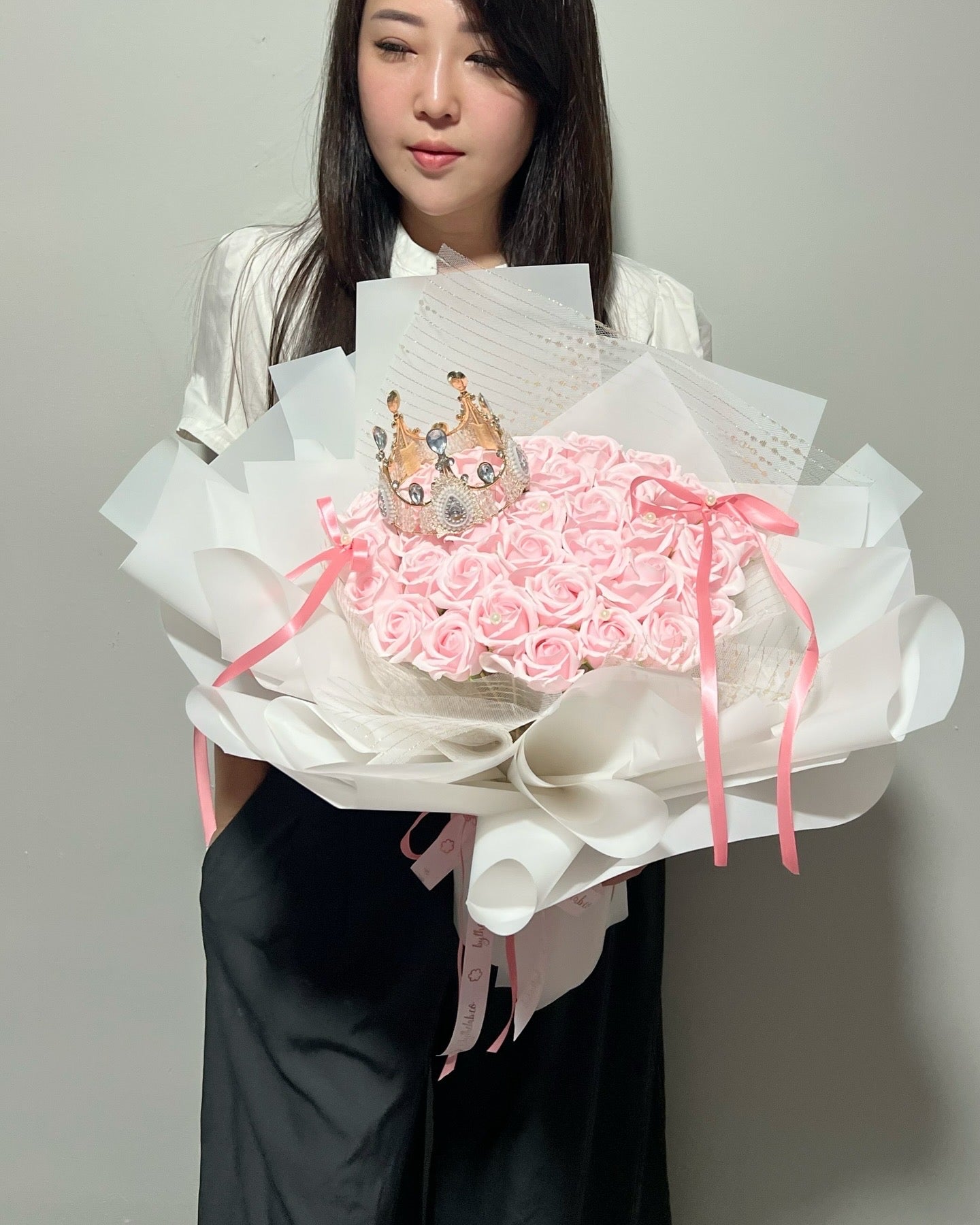 33 Stalks - ''Princess Dream'' Pink Soap Roses Bouquet