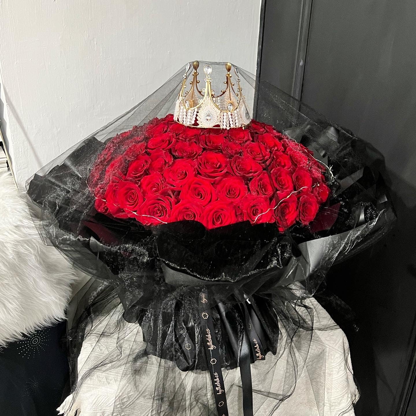99 Stalks Fresh Red Roses in Dreamy Black Bouquet