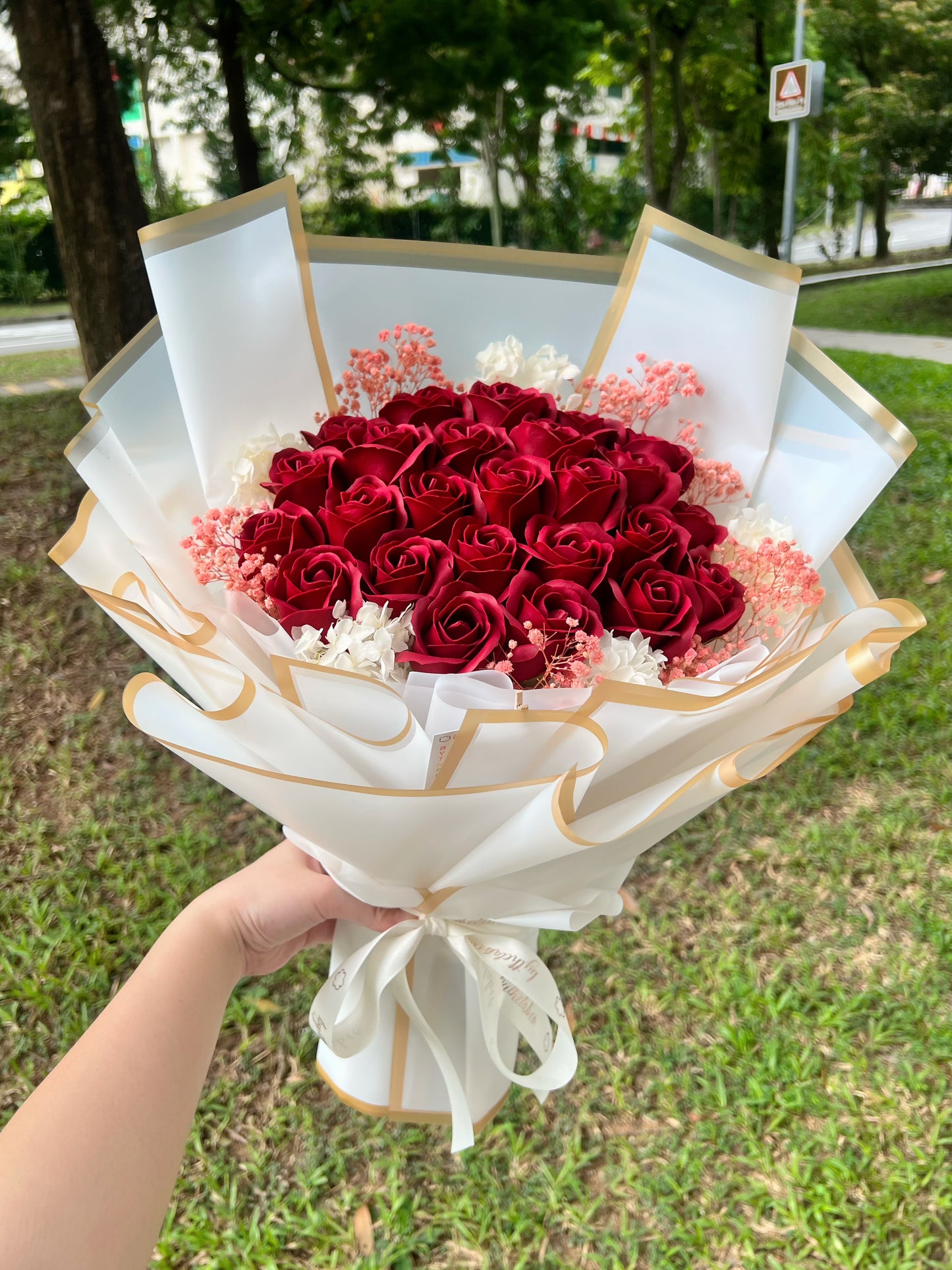 Signature 25 Stalks Red Soap Roses