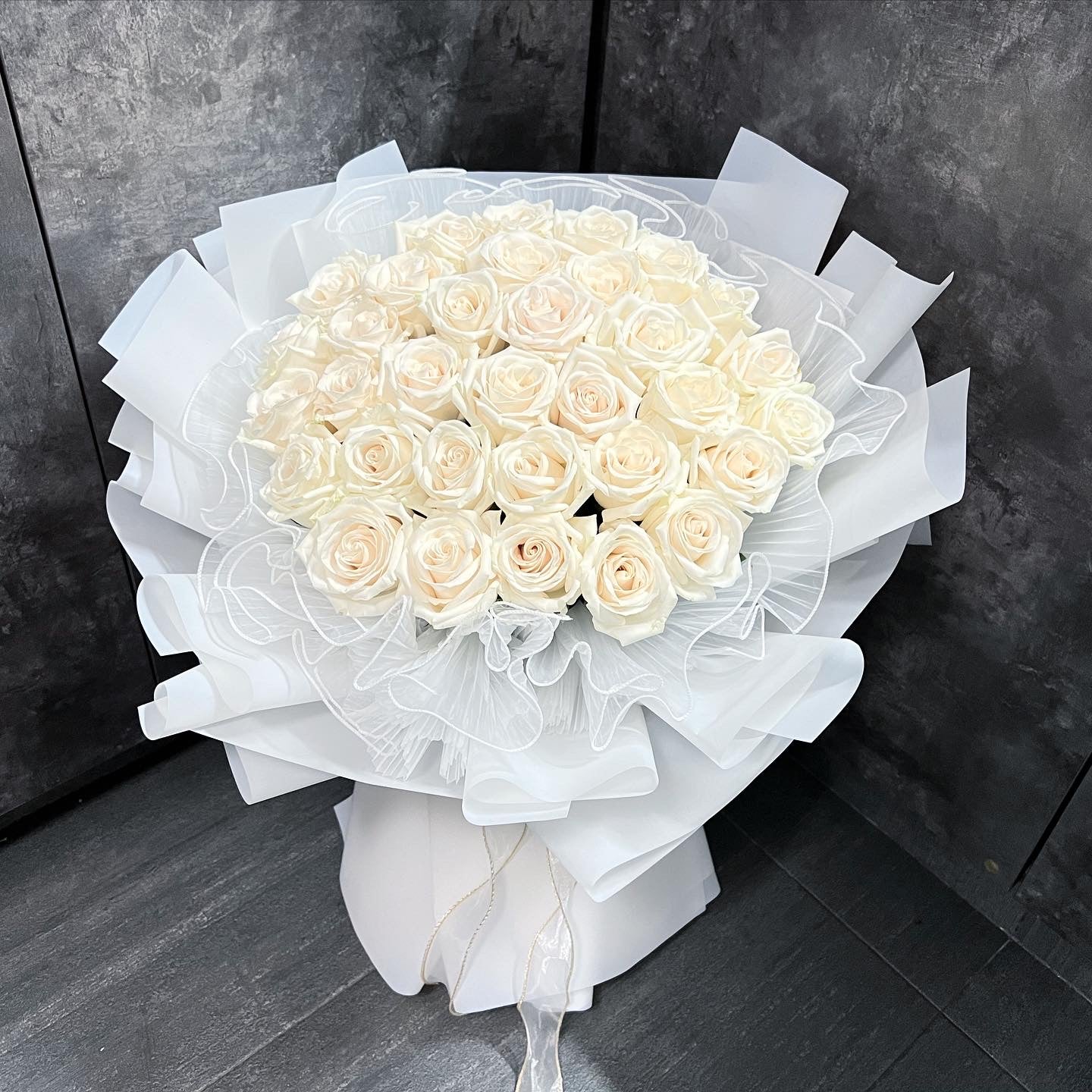 Plain Jane in 33 Stalks Fresh White Cream Roses