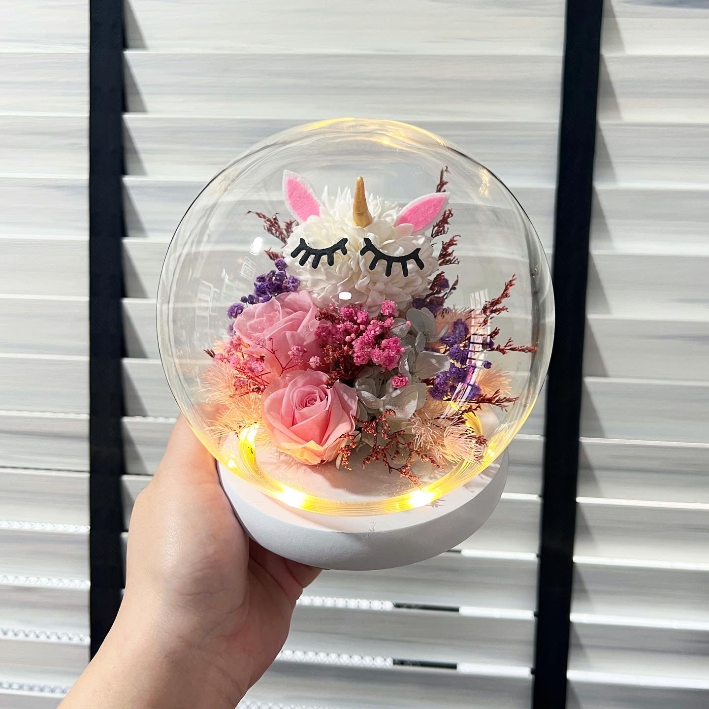 Character Glass Dome - Unicorn by