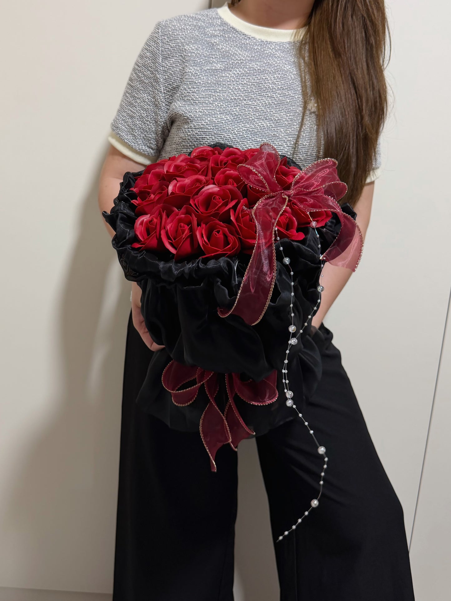 Dazzle Soap Roses Bouquet in Red