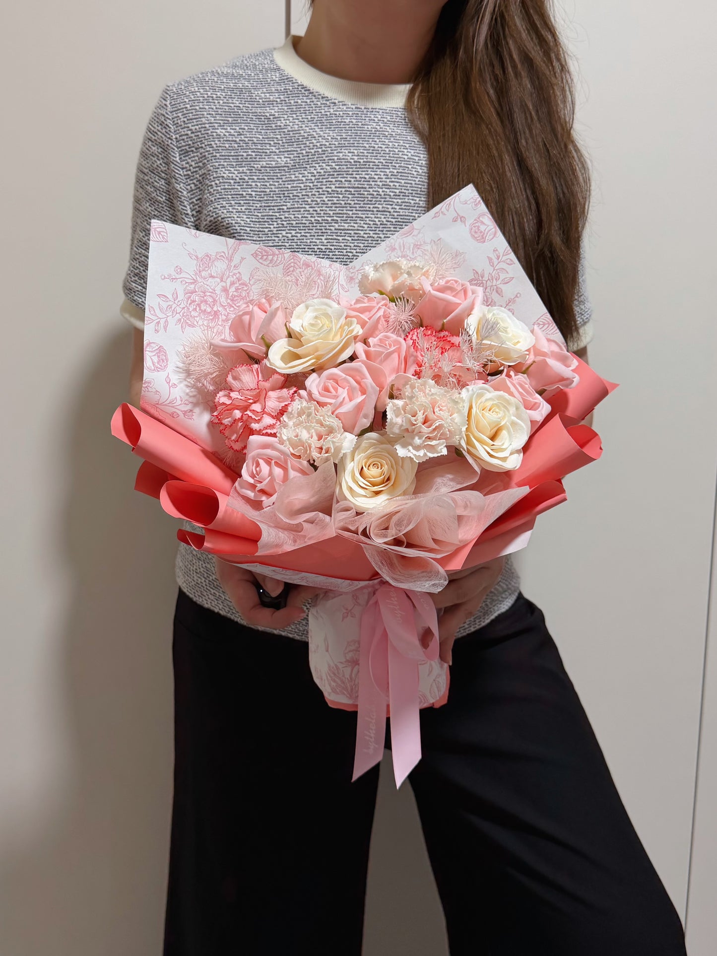 Soft Luminous Blooming Soap Flowers Bouquet