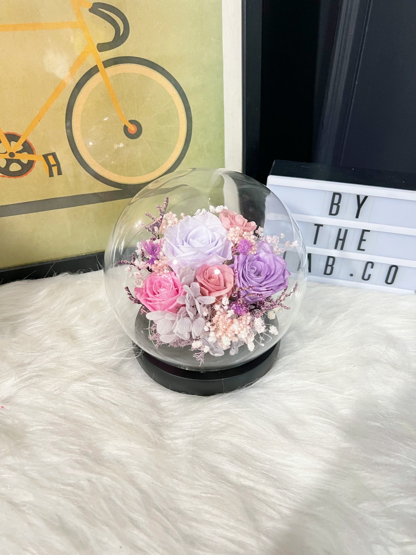 Promo!  Preserved Roses Round Glass Dome!