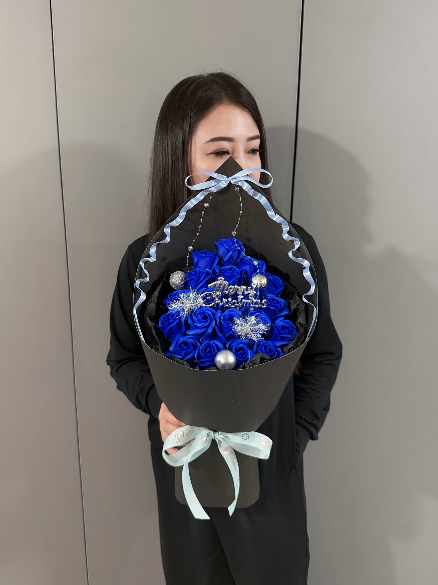 Xmas Special : Flowy Ribbon Soap Roses Bouquet