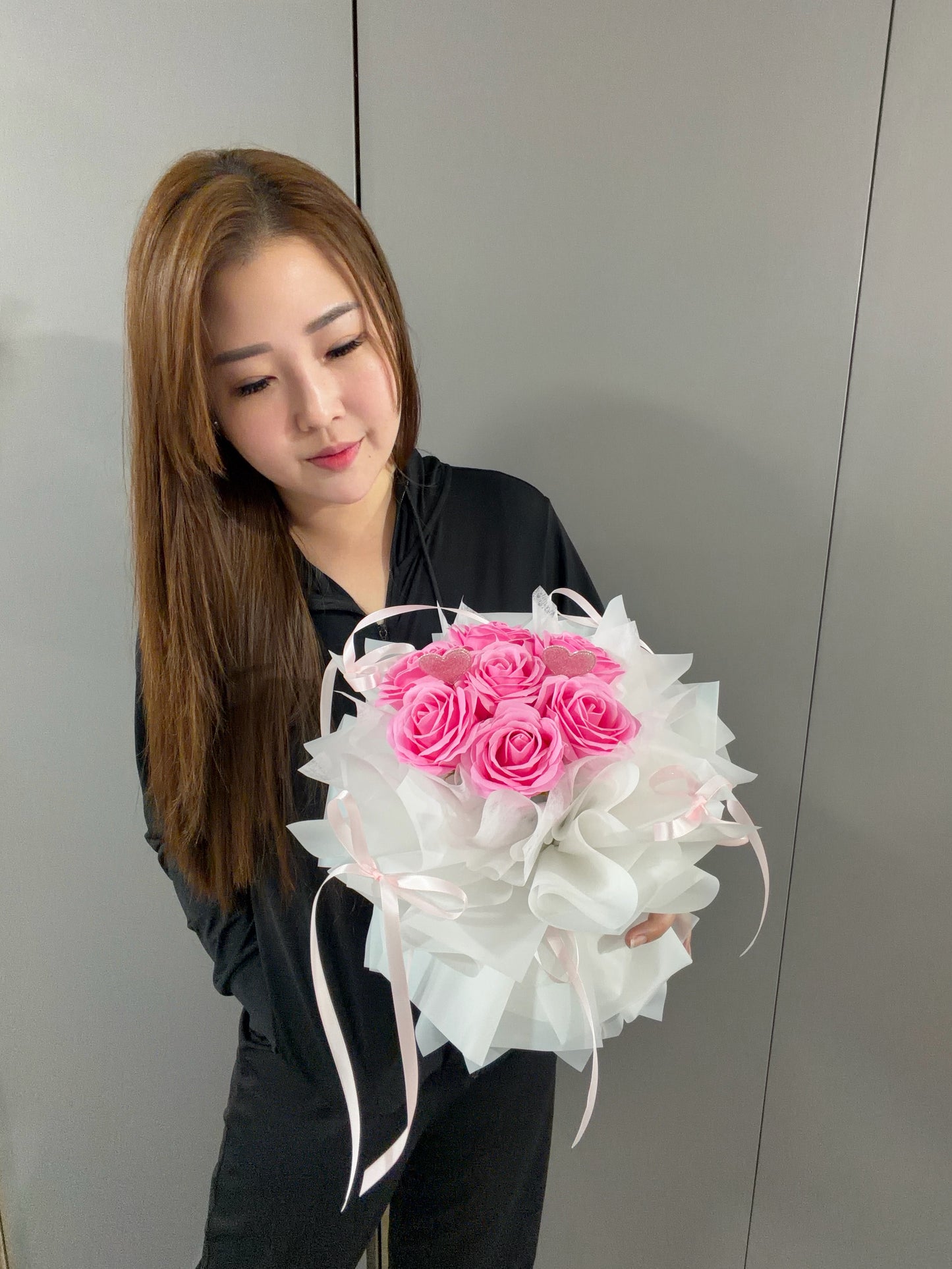 Small Fantasy Bouquet in Pink Soap Roses