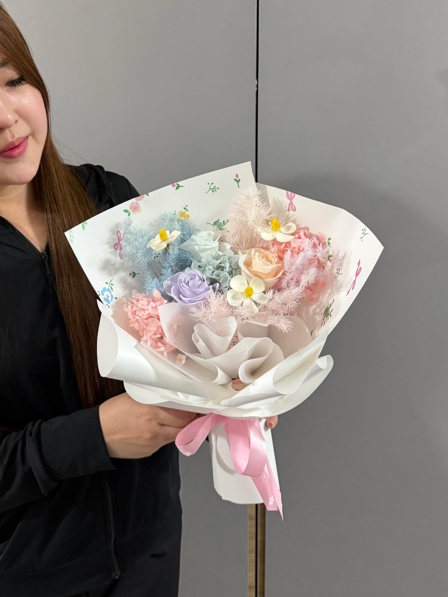 Cutesy RIbbon Pastel - Small Preserved Roses Bouquet