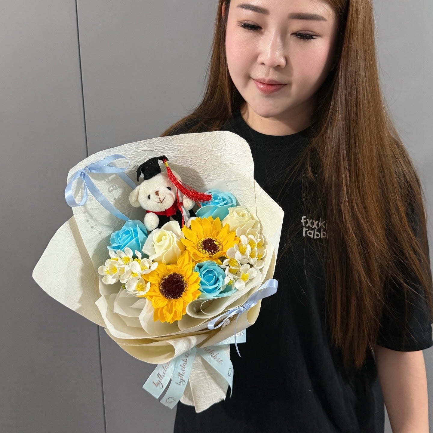 PROMO : Small Graduation Bear Soap Sunflower and Roses Bouquet