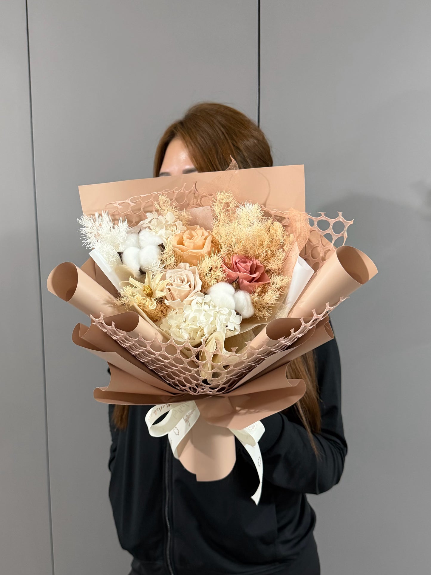 Nude Rosey - Small Preserved Roses Bouquet