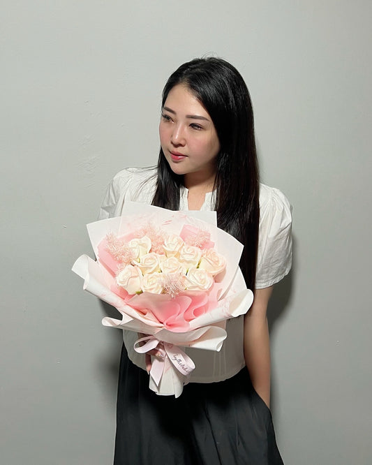 Flutter Aurora Pink Soap Roses Bouquet