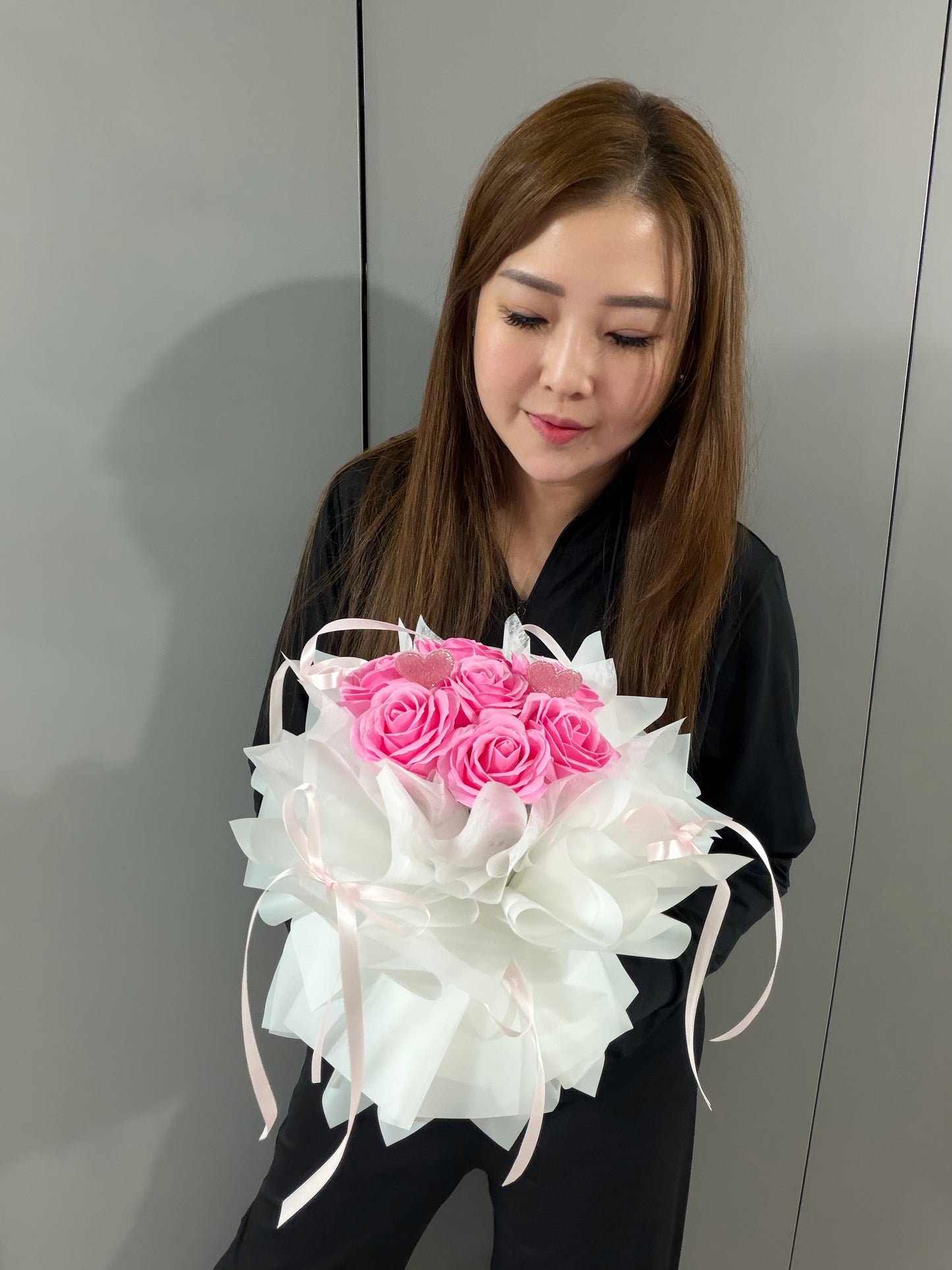 Small Fantasy Bouquet in Pink Soap Roses