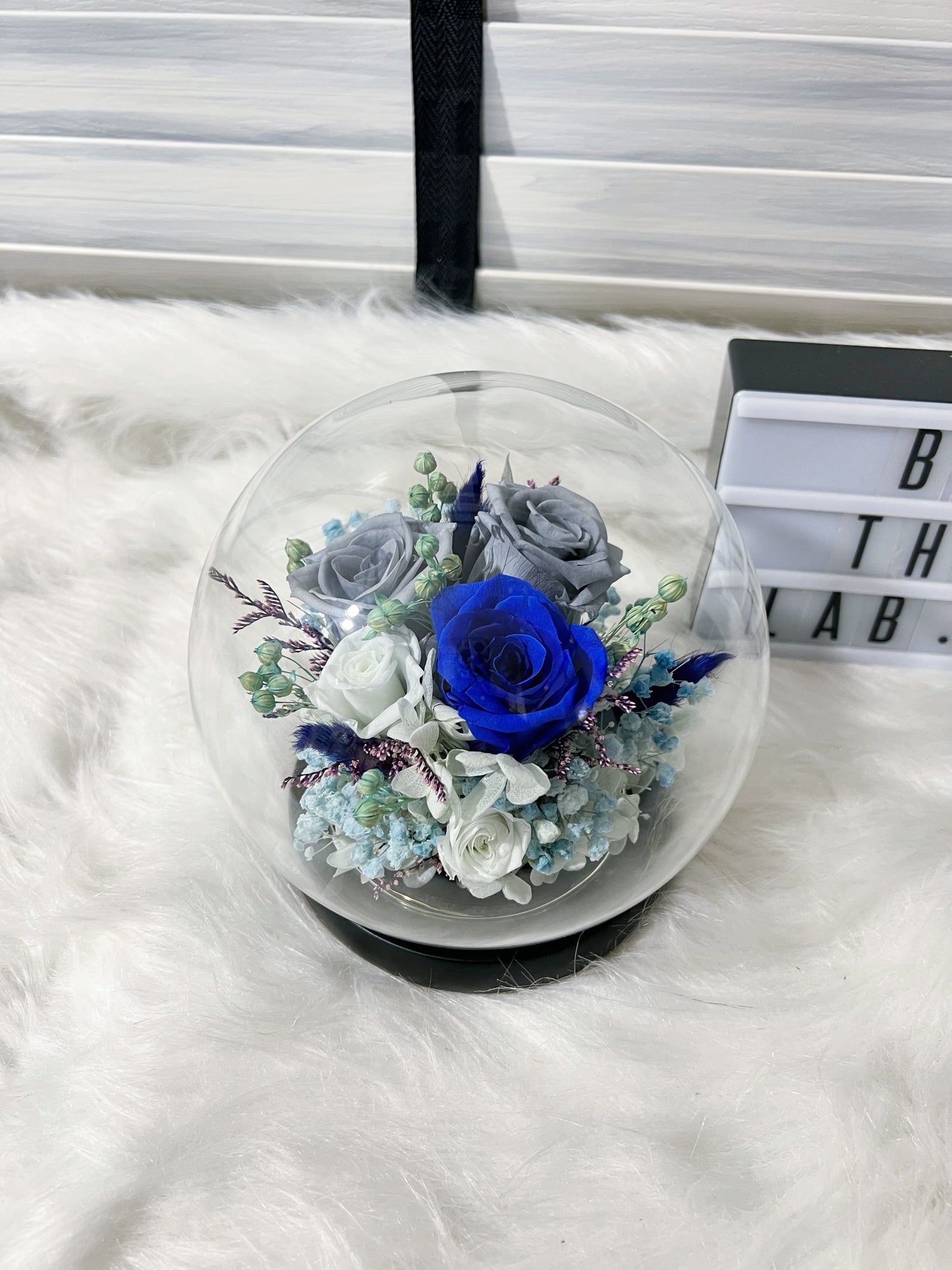 Promo!  Preserved Roses Round Glass Dome!