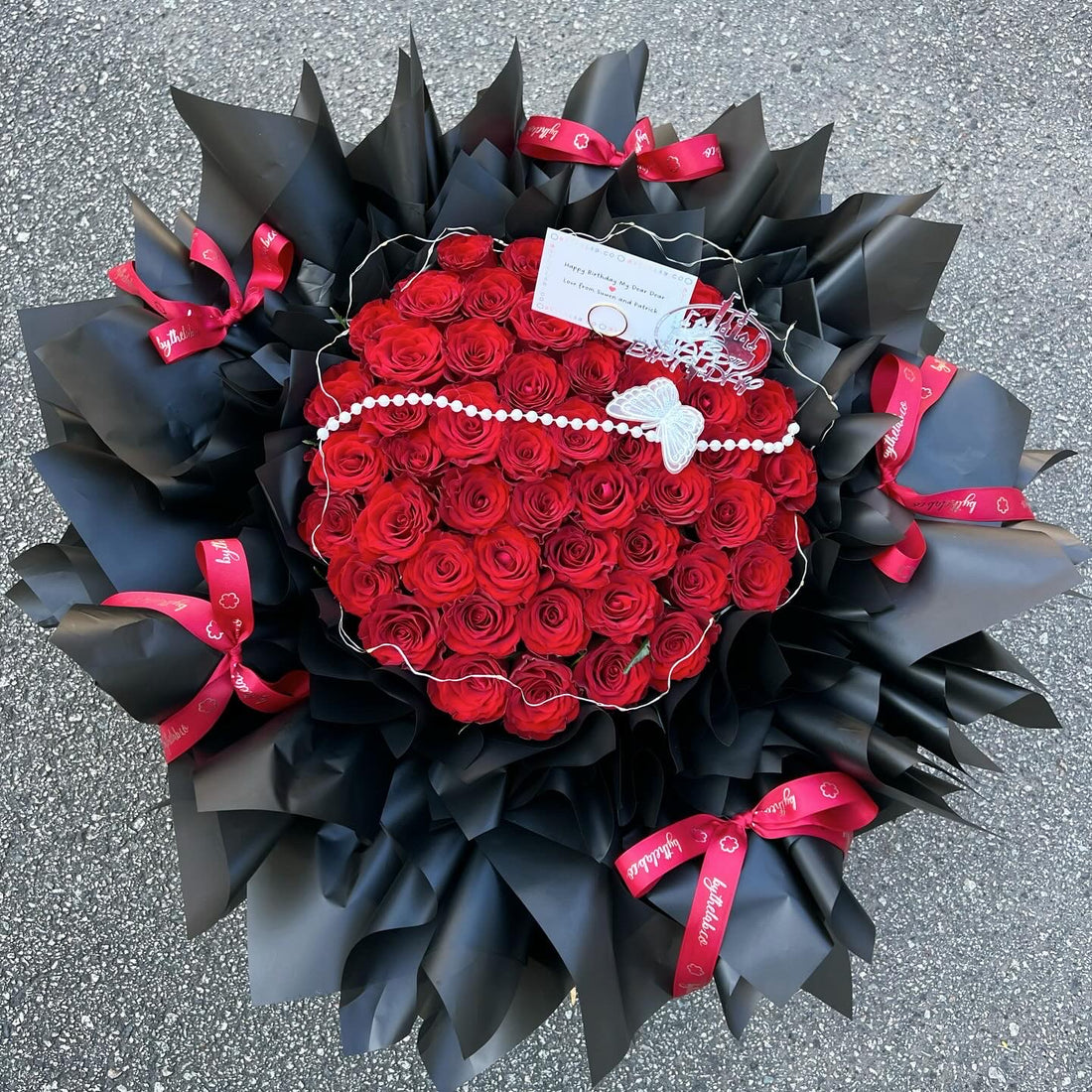 52 Stalks Fresh Red Roses in Black Wispy Spikes Series – bythelab.co