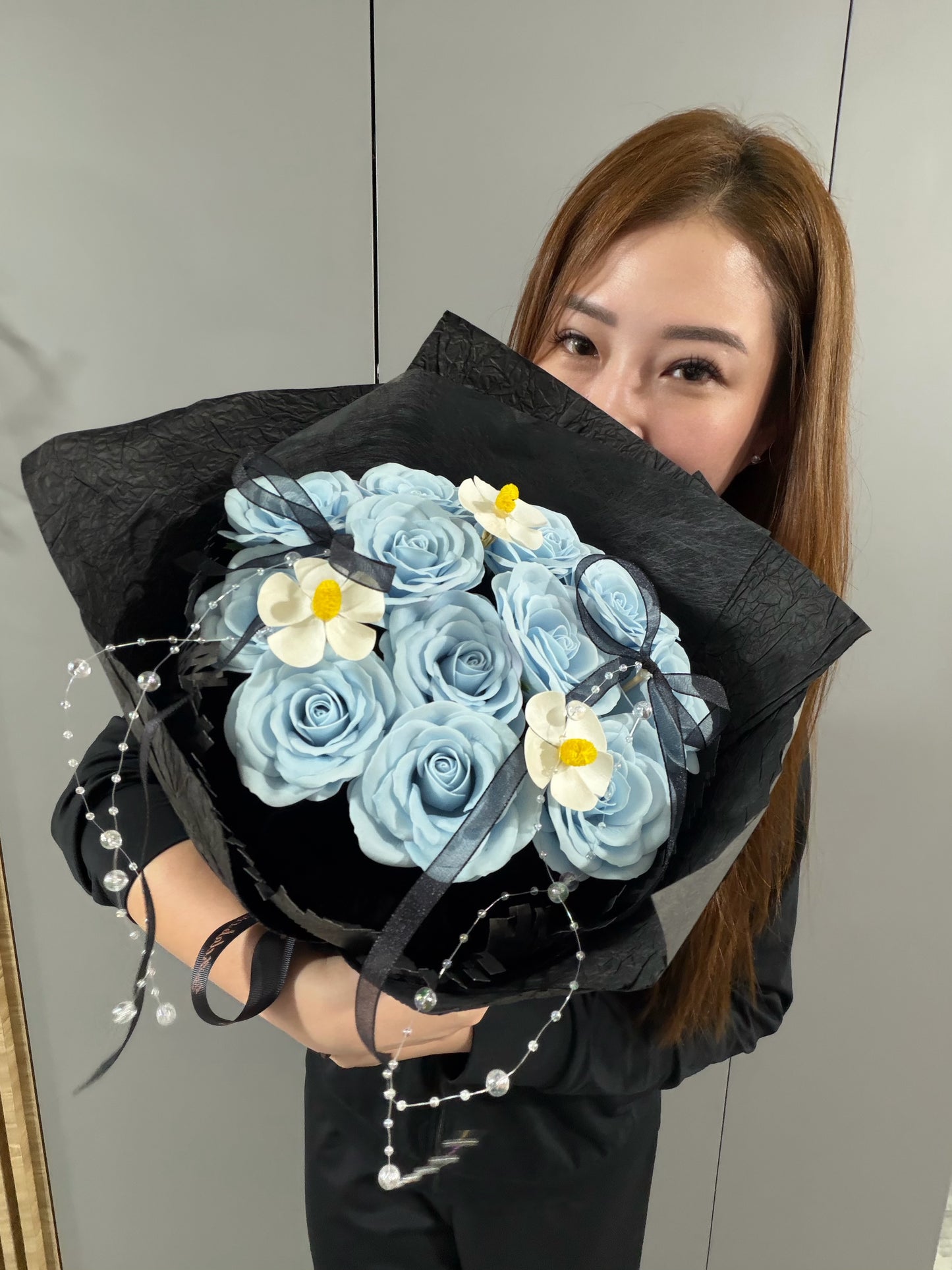 Daisy Classical Premium Soap Roses in Blue