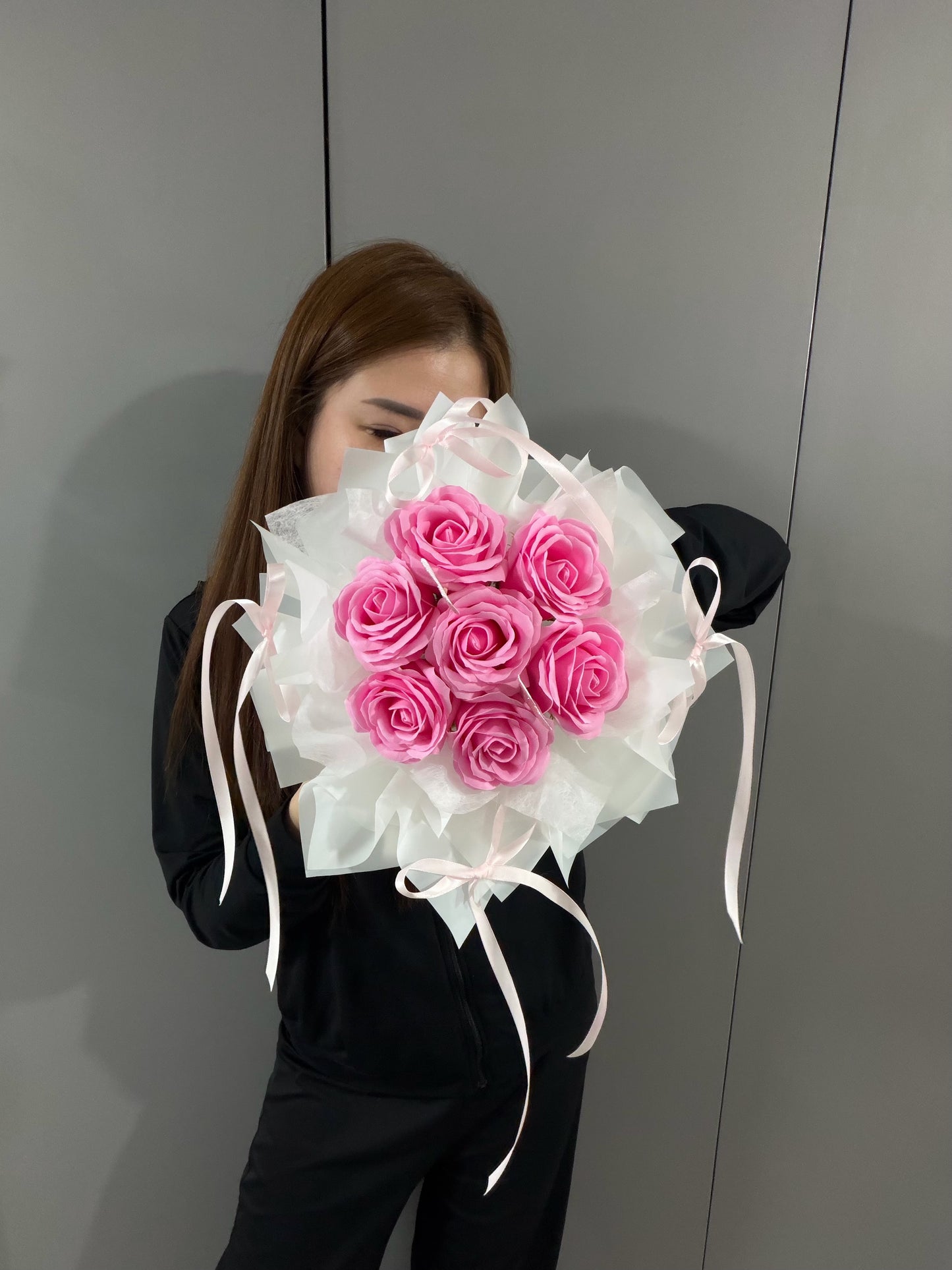 Small Fantasy Bouquet in Pink Soap Roses